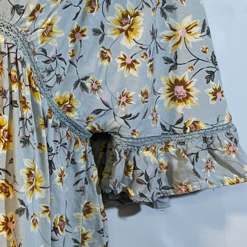 Angie Womens Top Blue Rayon Floral Boho Bat Wing Festival Hippie V-Neck Size Med - Picture 6 of 7